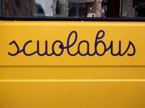 Trasporto scolastico, il M5S Alessandria chiede chiarezza e tutela dei lavoratori