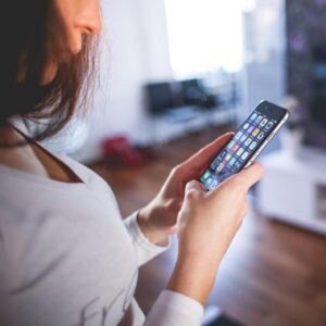 Reale e virtuale, equilibrio possibile tra i giovani?