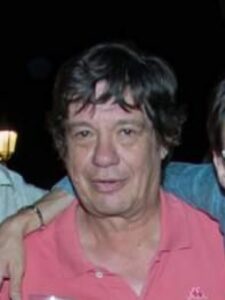 Trovato morto in casa, aveva 60 anni