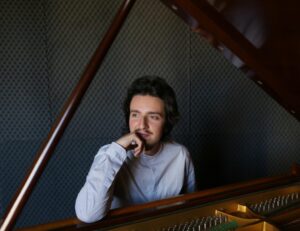 Il giovane talento del pianoforte in concerto a Carrosio