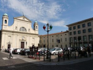 Ciclista investito e ucciso