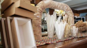 La conversione del Gipsy’s  che anticipa il futuro: il bar mette al bando la plastica