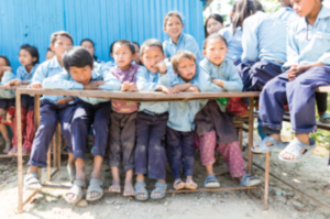 Nepal: un viaggio tra i bambini per arrivare a toccare il cielo