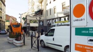 Troppe polveri sottili, nuovo stop al traffico