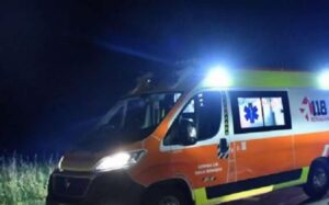 Aggressione in via Norberto Rosa, grave 43enne