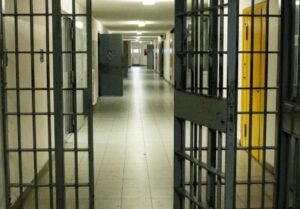 Carceri nel caos: morto un detenuto