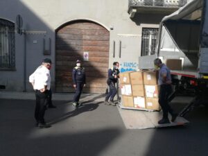 In distribuzione da oggi altre 40mila mascherine. In farmacia e per tutti