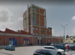 Piazza De André: ordinanza di sgombero per un condominio danneggiato