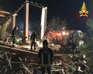 Sit in davanti al Tribunale: solidarietà al caposquadra