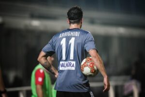 “Gambe forti e menti lucide. E appartenenza ai Grigi”