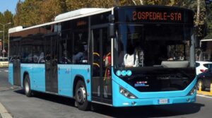 Trasporti, aumentano le corse dei bus in vista del ritorno in classe