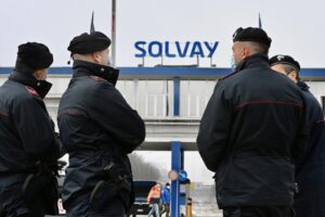 Carabinieri del Noe e Procura: il blitz all’interno della Solvay