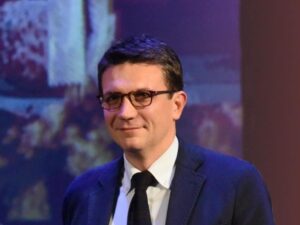 «Noi che amiamo la Patria? Una festa di partito con patrocini istituzionali»