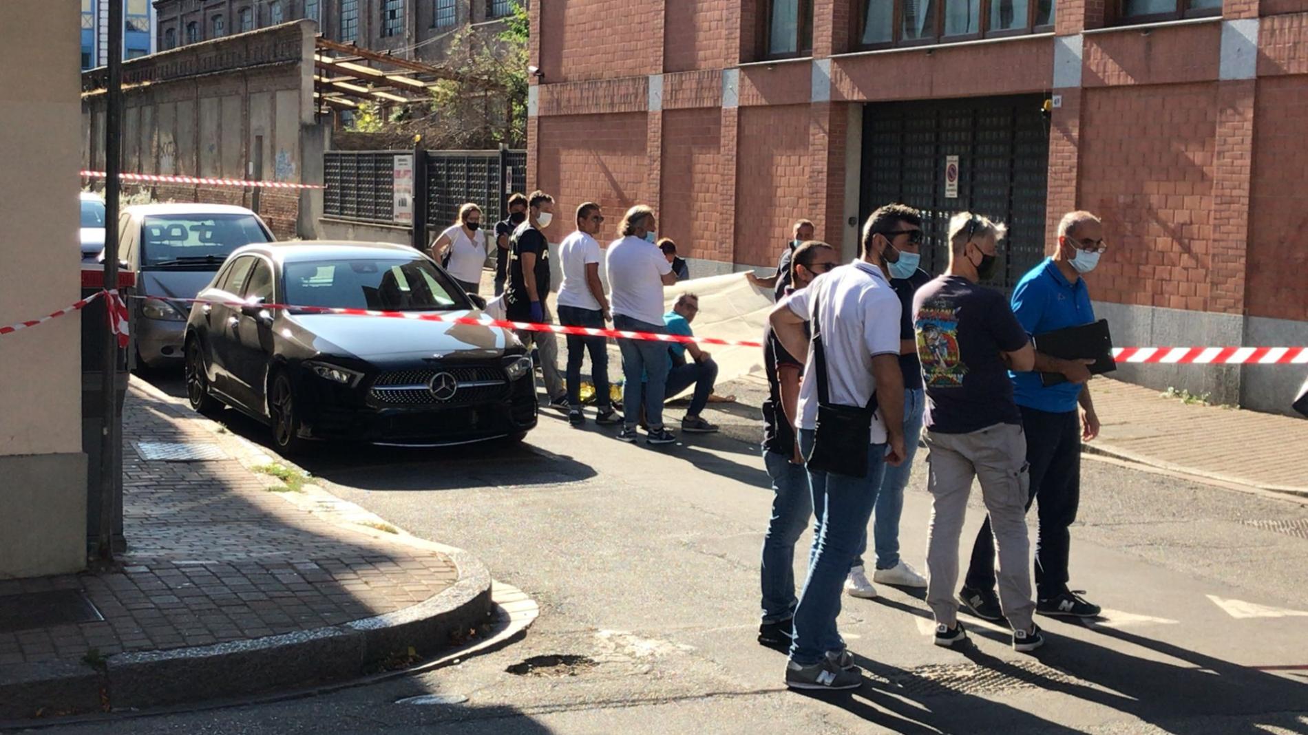 Il corpo di una donna trovato in via Cardinal Massaia