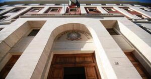 L’ufficiale giudiziario esce dal carcere: ai domiciliari in località protetta