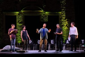 Amore, passione, inganno: in scena “Sogno di una notte di mezza estate”