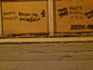 “La scritta per Enzino è di nuovo al suo posto”