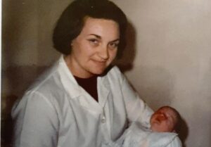 Emilia Scaglione, la ‘Mamy’ speciale a Ostetricia