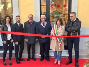 Alegas inaugura il nuovo store in piazza Marconi