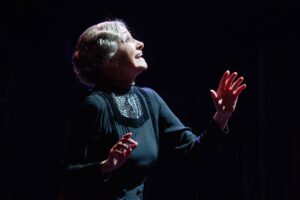 ‘Così è (se vi pare)’: Milena Vukotic al teatro Alessandrino