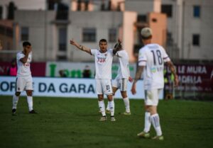 “Ancora più feroci. Non c’è un attimo di tregua”