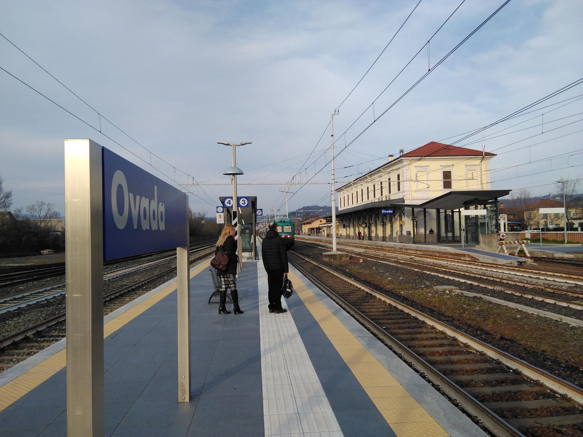 Bus sostitutivi e nuovi orari: i lavori stravolgono l’Acqui – Genova