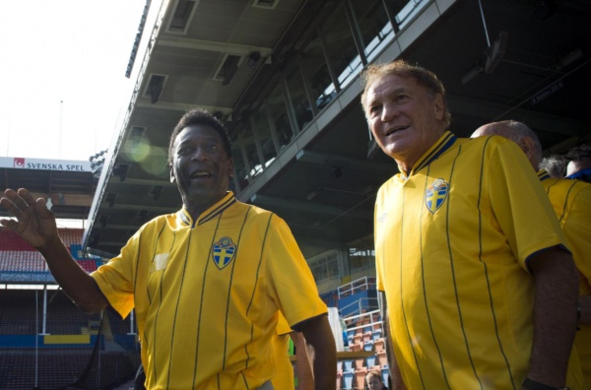 Pelé, il bambino Bruno Barba e quella cartolina con tre autografi