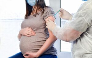 Oggi “Vax Day” per donne in gravidanza in ospedale