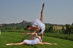 La danza che riporta alle proprie “Radici”, unendo i territori