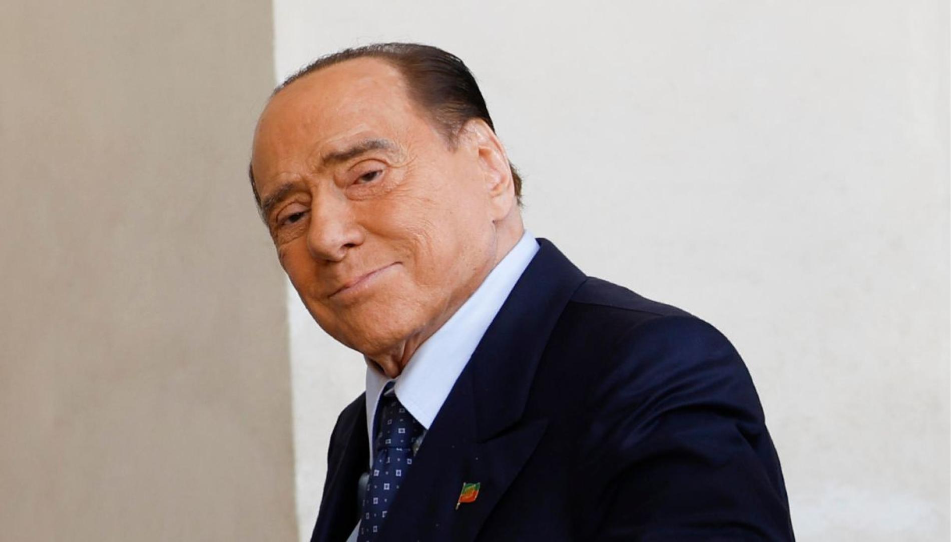 Berlusconi, lunedì la messa in duomo