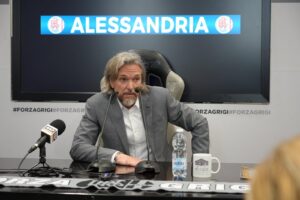 Alessandria, raduno no. Anzi sì