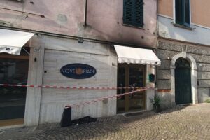 Novi, incendio nella notte in un locale di corso Marenco