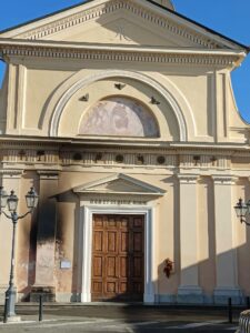 “La chiesa di Mandrogne deve essere restituita alla comunità”