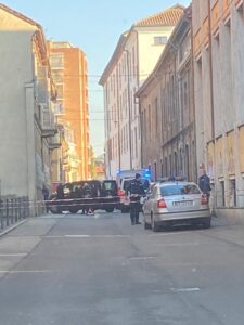 Via Lumelli: nell’incidente coinvolto un motociclista