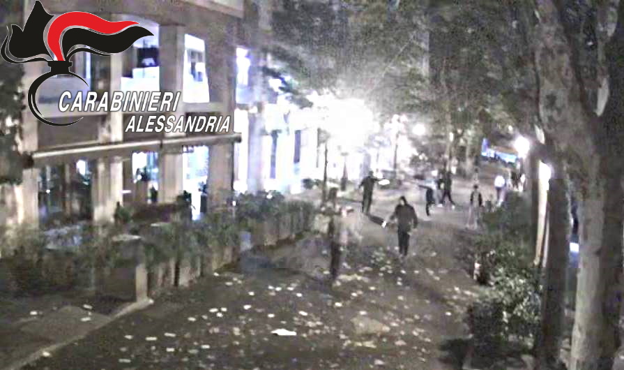 Alessandria: rissa nei pressi del kebab, ci sono feriti