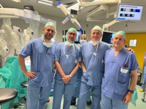 Aou Al: intervento di chirurgia robotica della tiroide da remoto