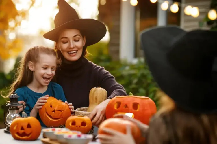 Litta Parodi, Halloween per grandi e piccoli