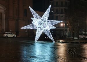 Christmas Stars: concerto in piazza Santo Stefano per la ricerca