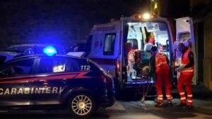 Montecastello: ciclista cade in discesa e finisce contro un pilastro