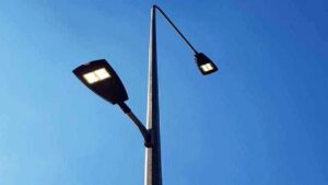 Alessandria, al via i lavori di sostituzione dei punti luce: interventi Enel Sole fino a fine 2026