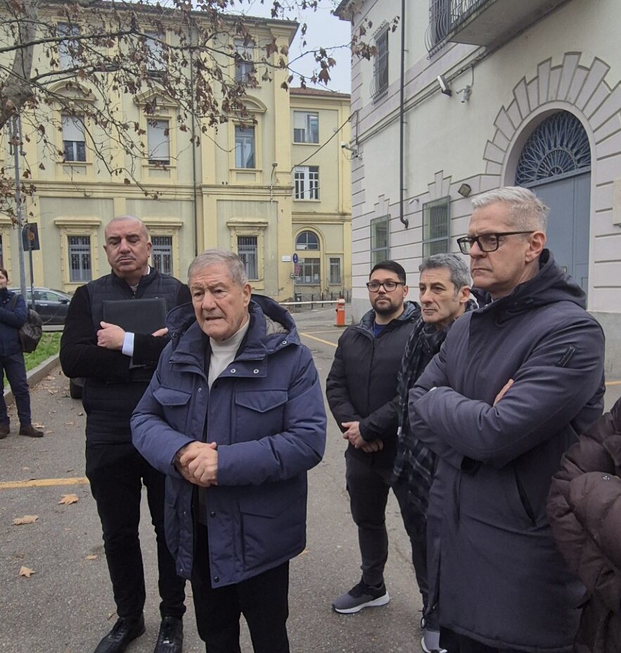 Carcere di San Michele: detenuti aggrediscono due agenti della Penitenziaria