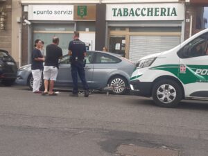 Incidente auto-bici in corso Acqui ad Alessandria: ferito un anziano