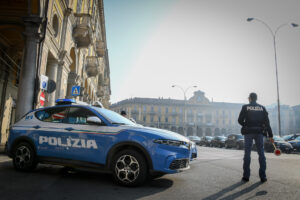 Alessandria, arrestato per spaccio: sequestrati hashish, cocaina e marijuana
