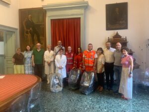 Tre seggiolini donati all’Aou Al: più sicurezza per il trasporto dei piccoli pazienti